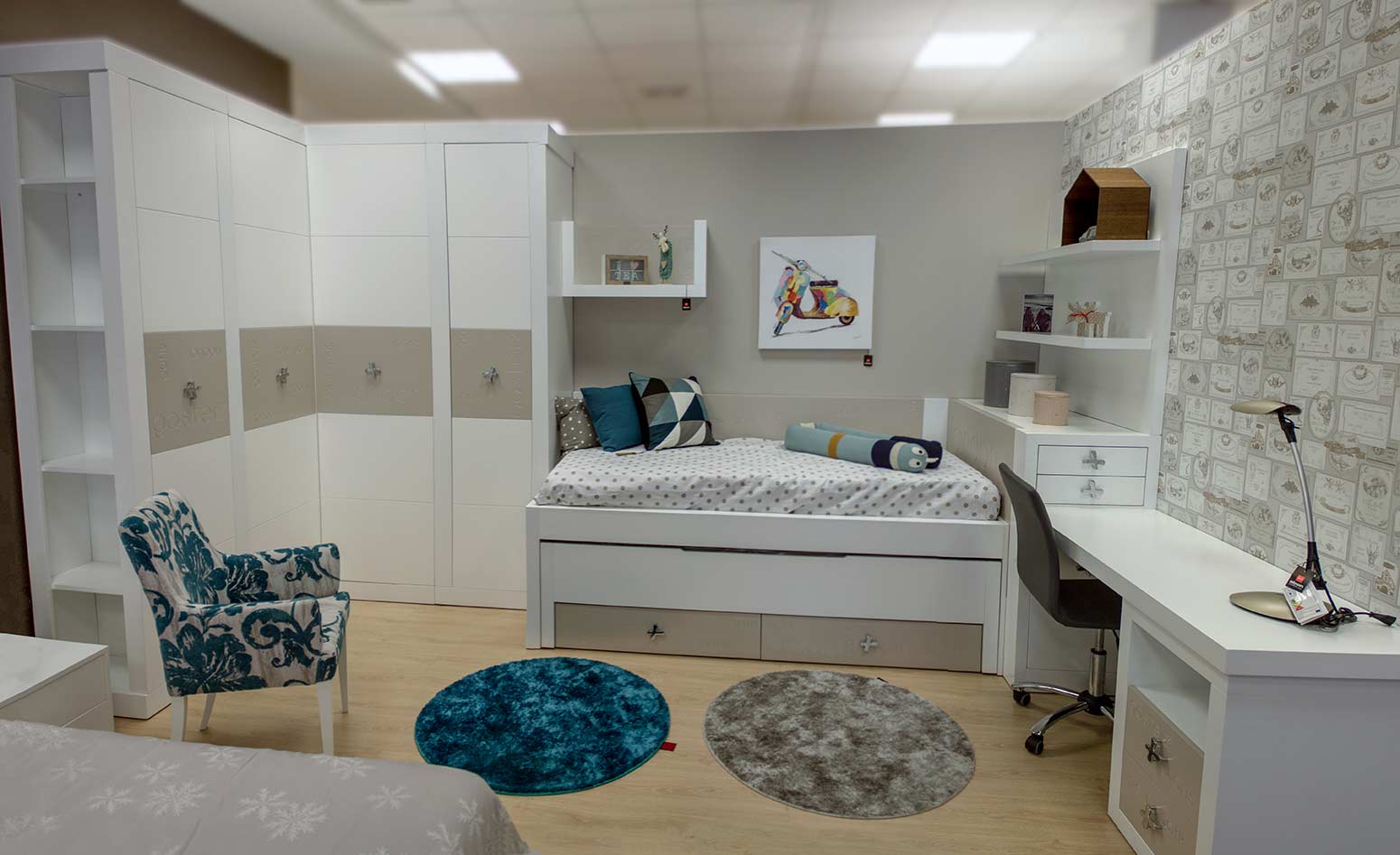 Dormitorio juvenil lacado blanco y arena - Alcon Mobiliario